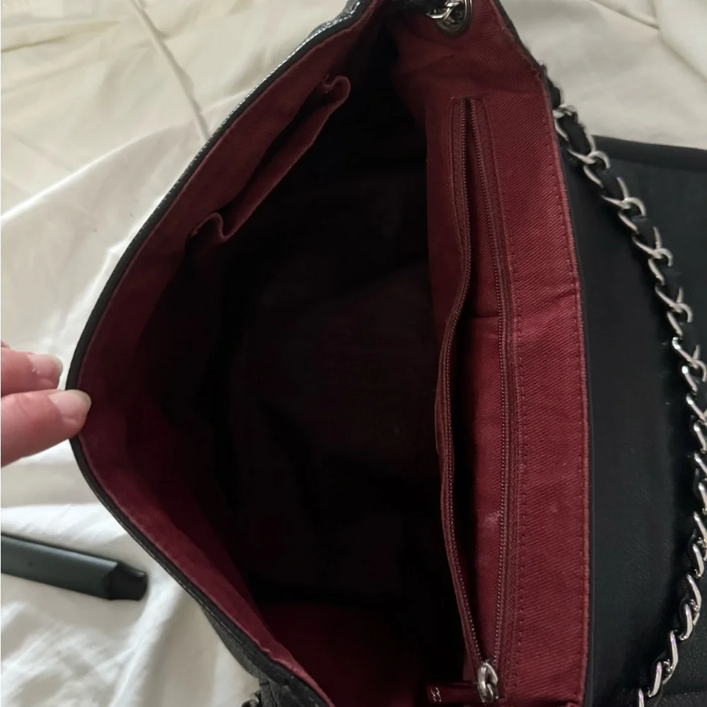 Chanel Classic Black Leather Shoulder Bag - Picture 9 of 10